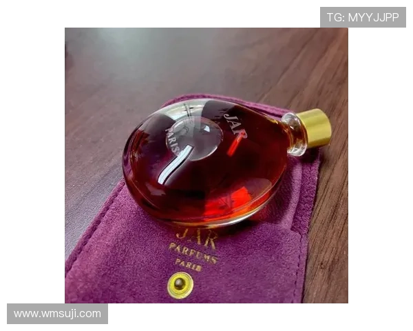 蒂娜菲:不止是香水,更是唤醒你内在力量的魔法 蒂娜菲:不止是香水,更是唤醒你内在力量的魔法