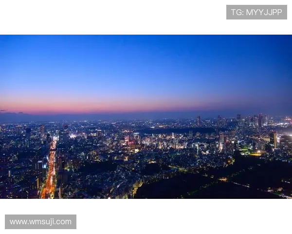 暮色之城：当霓虹与星辰共舞，一场永不落幕的华丽冒险